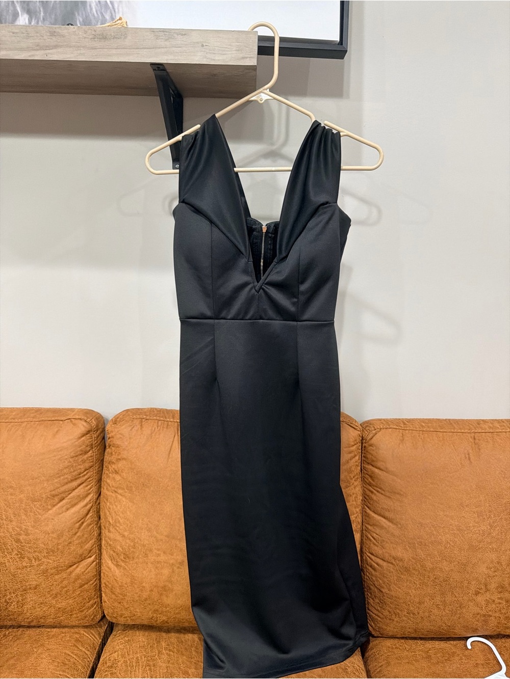 Elegant Black Midi Dress with V-Neck
